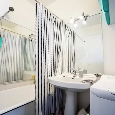 Super Apartment, View Tour Eiffel * Parijs